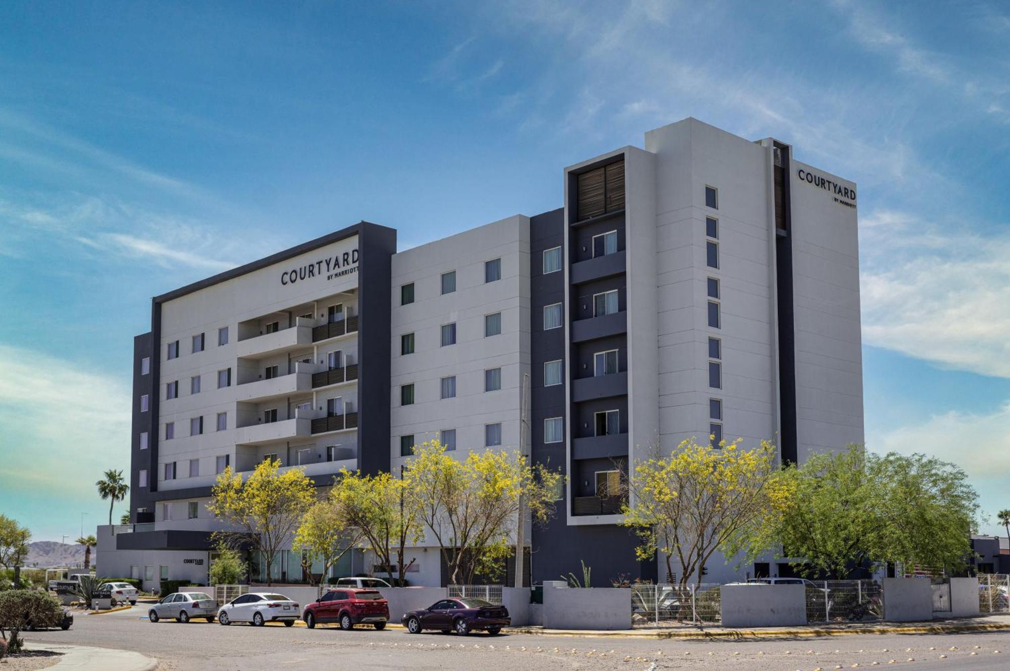 Courtyard By Marriott Hermosillo Exterior photo