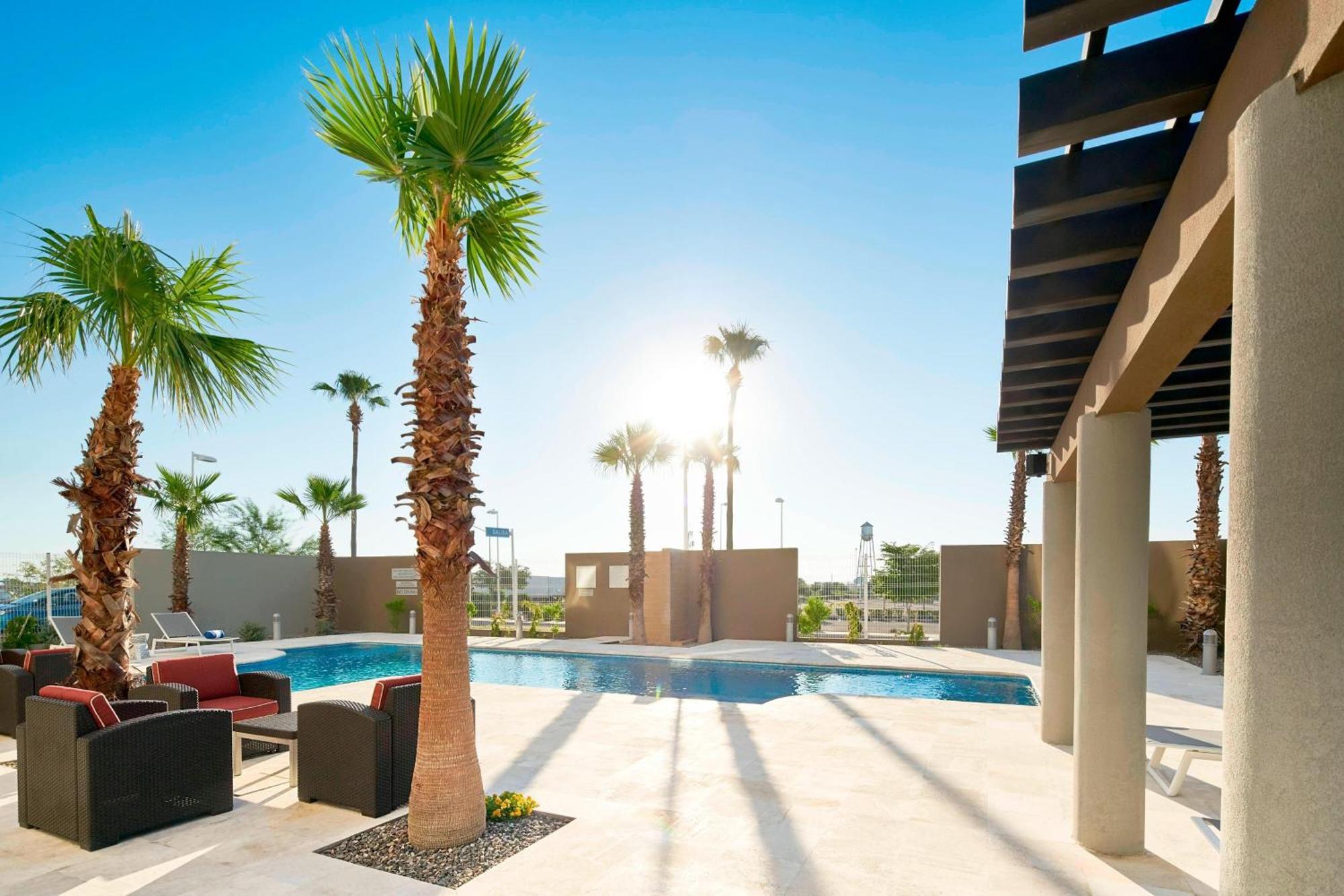 Courtyard By Marriott Hermosillo Exterior photo