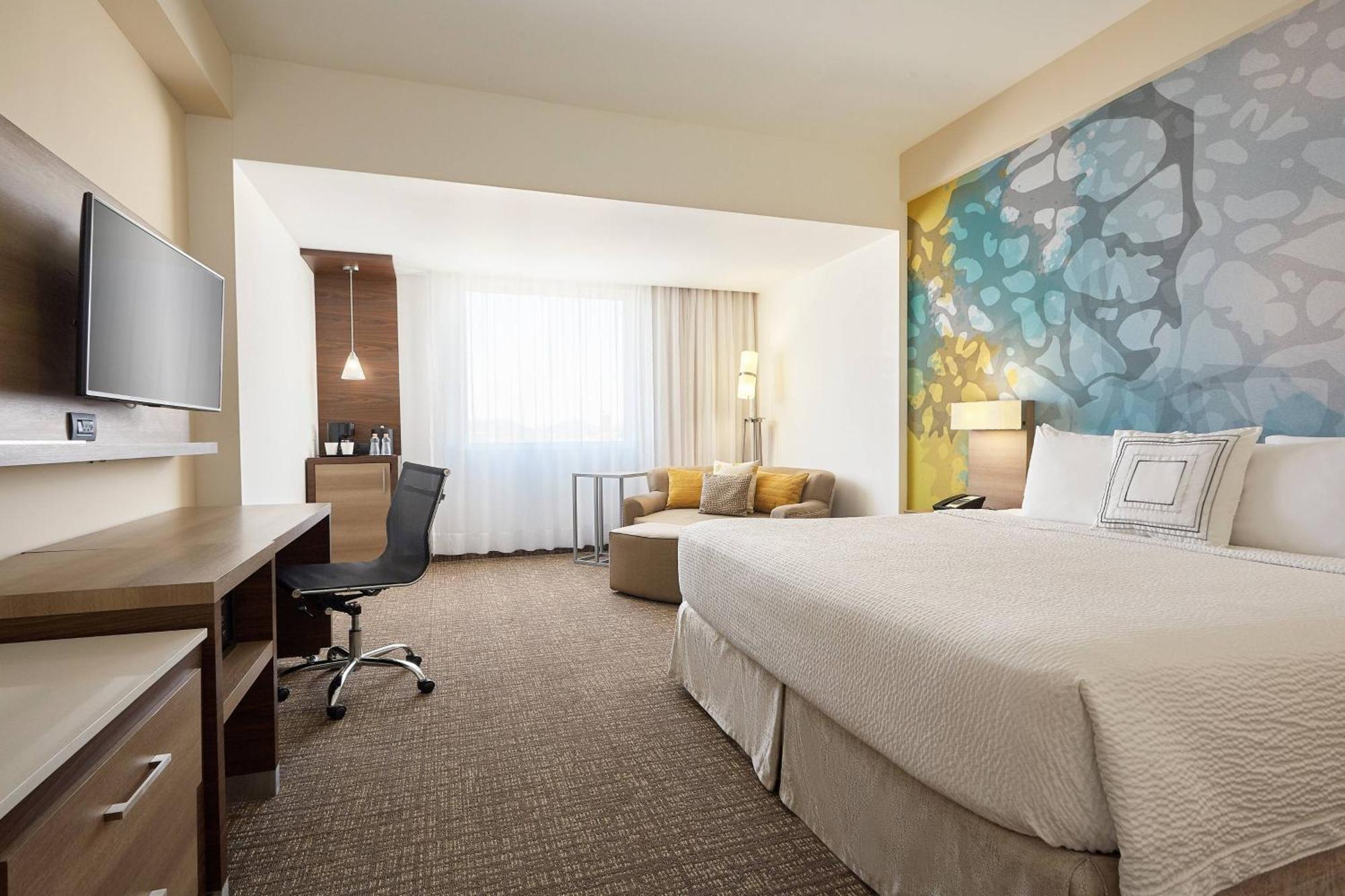 Courtyard By Marriott Hermosillo Exterior photo